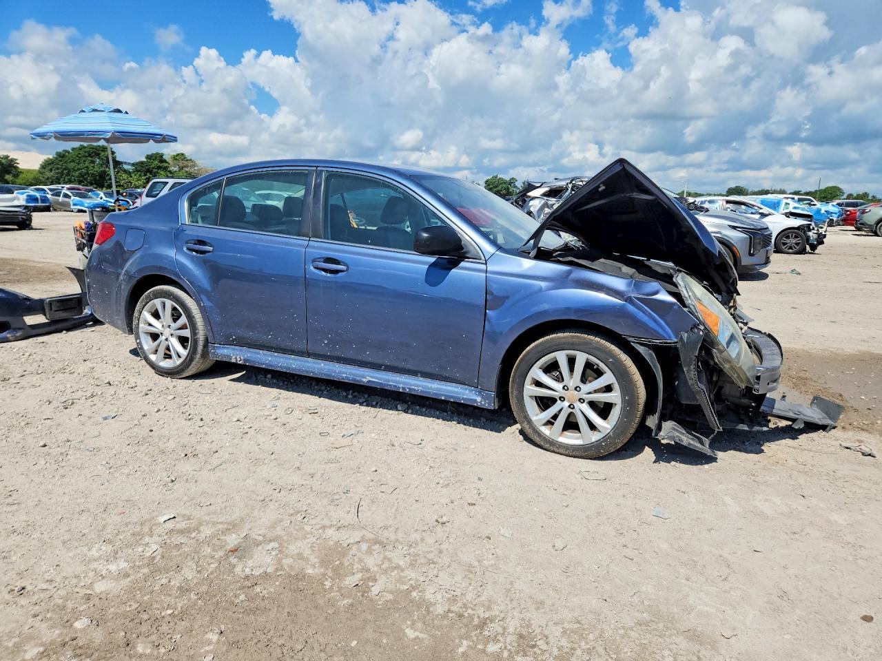 2014 SUBARU Legacy