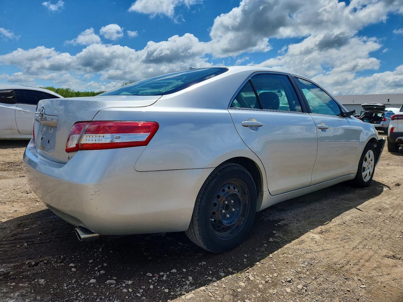 2011 TOYOTA CAMRY