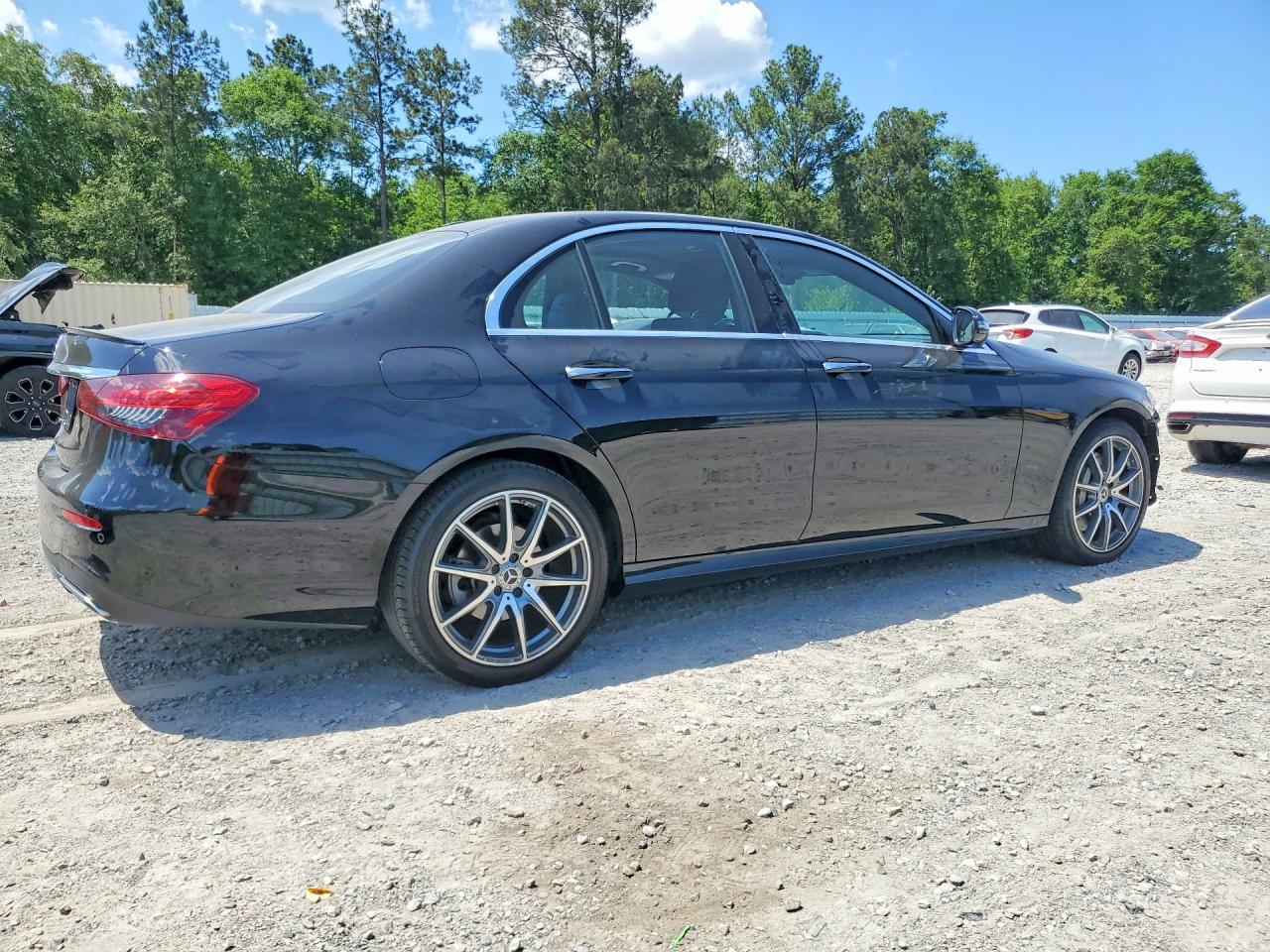2022 MERCEDES-BENZ E-Class