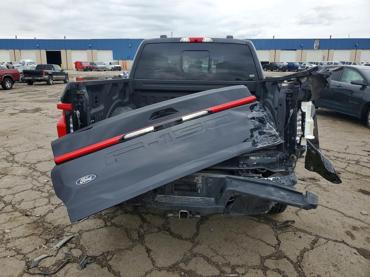 2025 FORD F-150 Lightning
