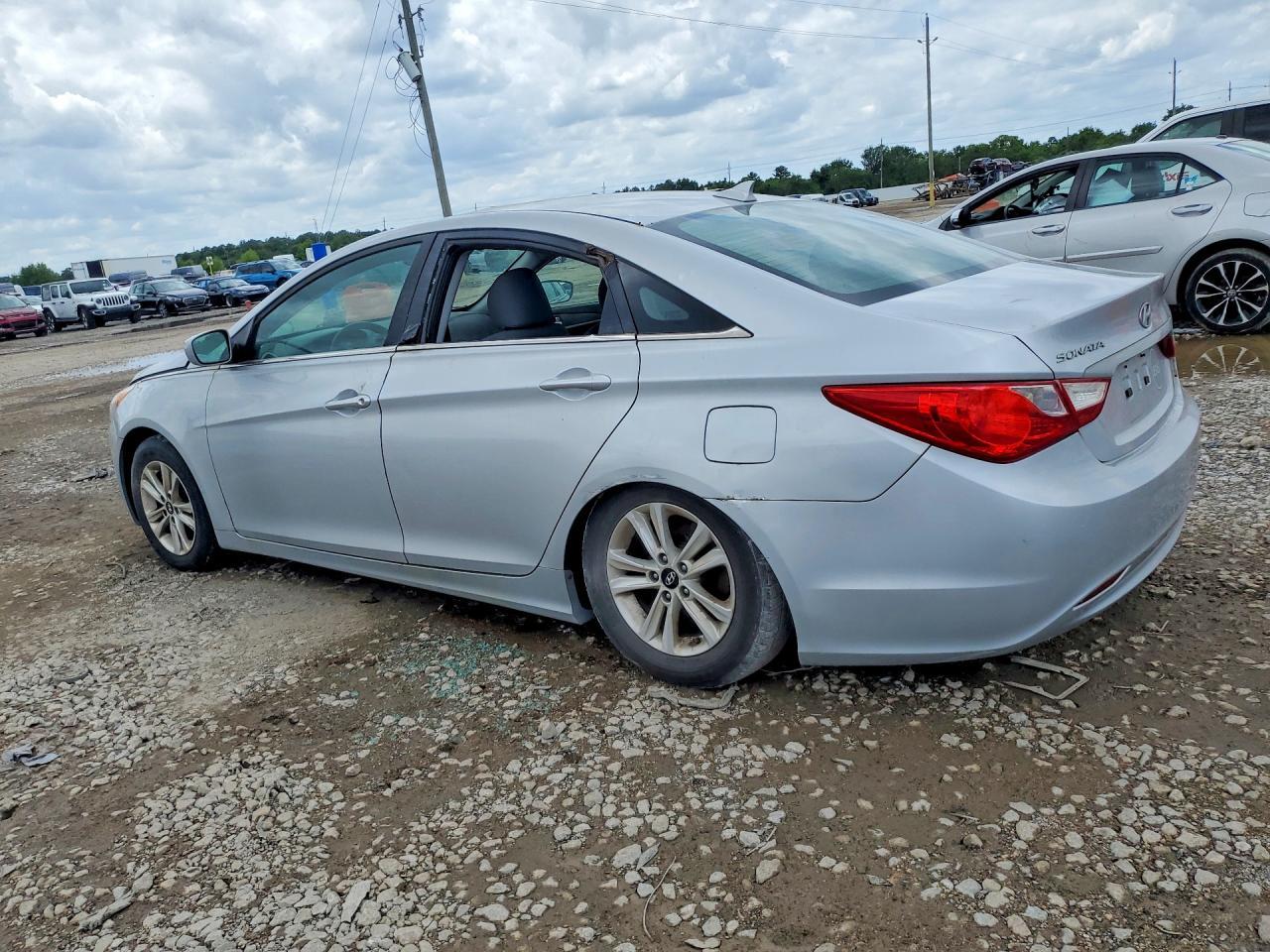 2013 HYUNDAI SONATA