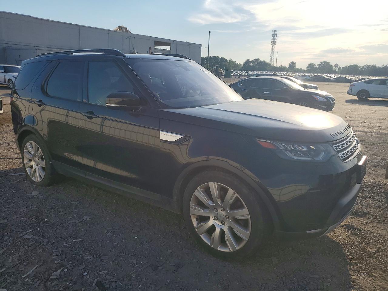 2017 LAND ROVER Discovery