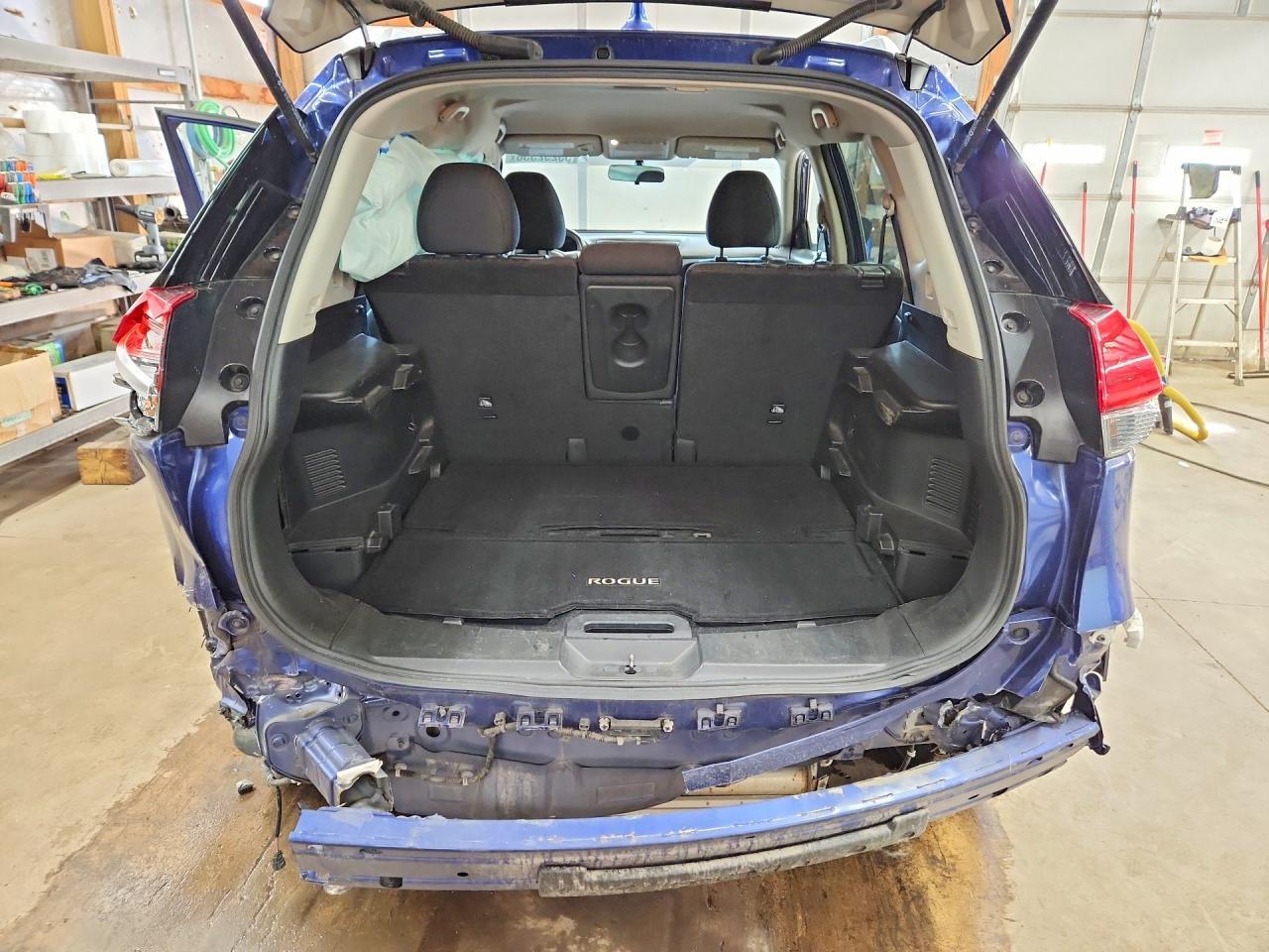 2017 NISSAN ROGUE