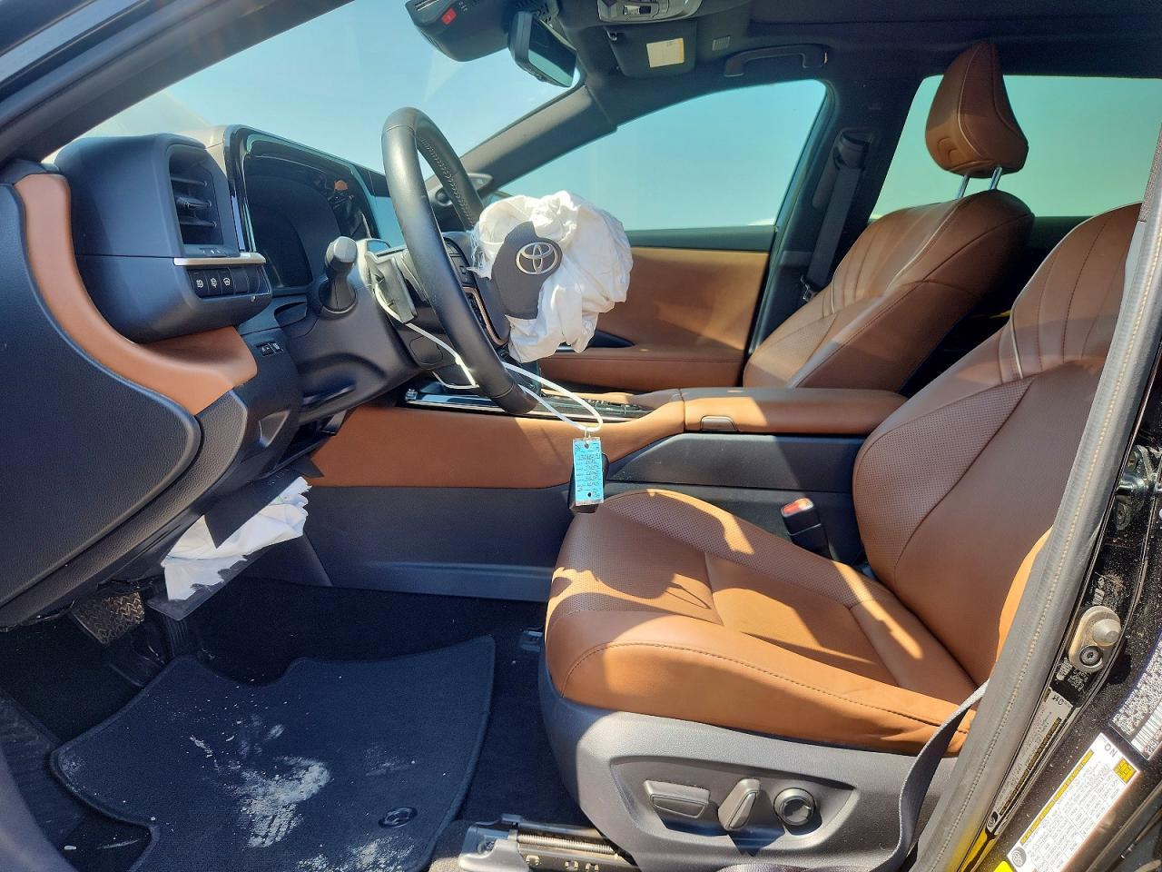 2025 TOYOTA Crown