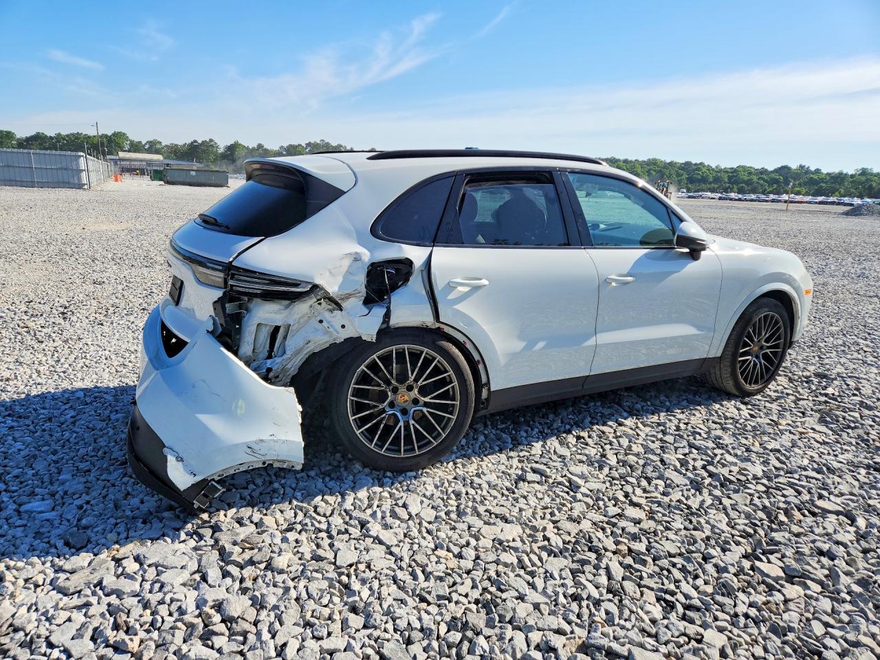 2023 PORSCHE CAYENNE