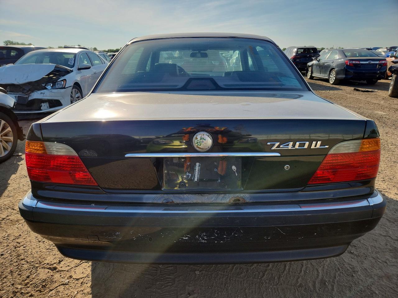 2000 BMW 7 series