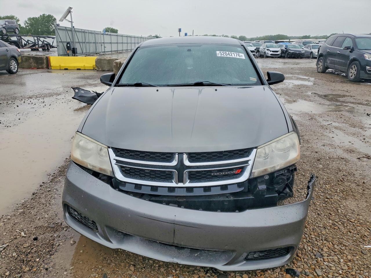 2013 DODGE Avenger