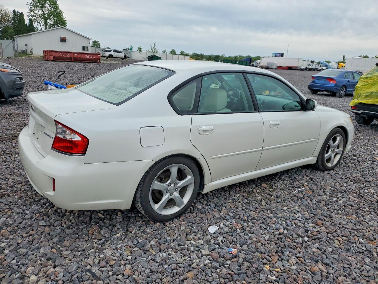 2009 SUBARU Legacy