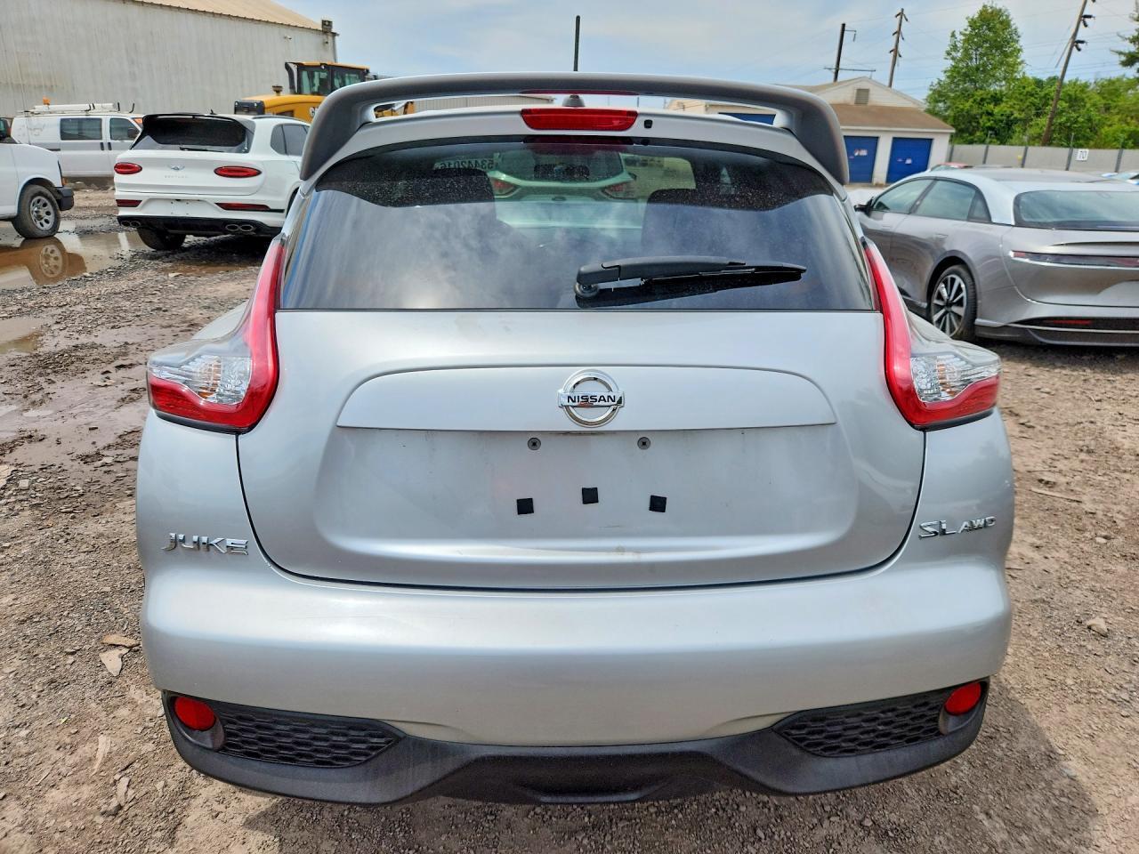 2016 NISSAN Juke