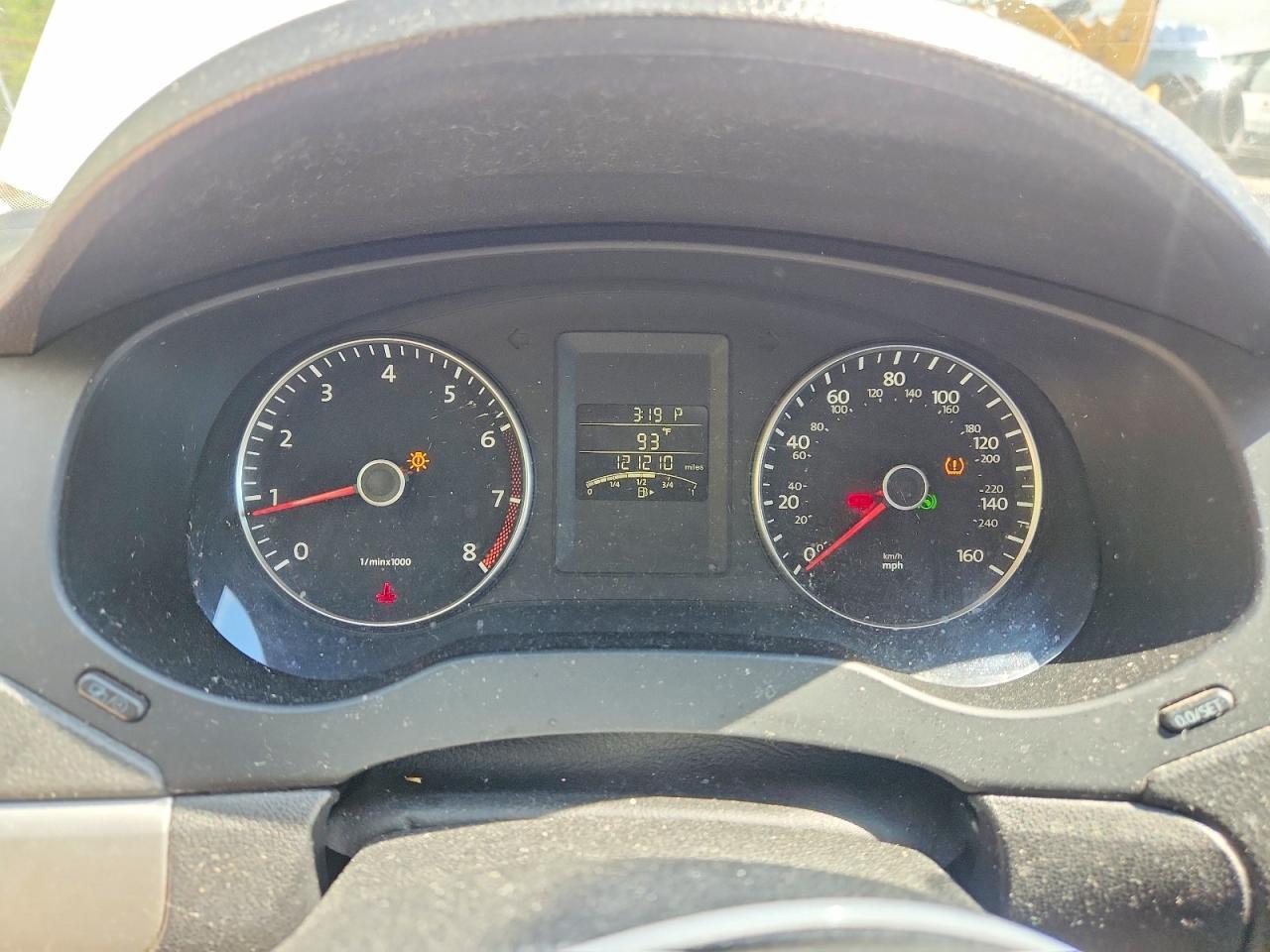 2012 VOLKSWAGEN JETTA