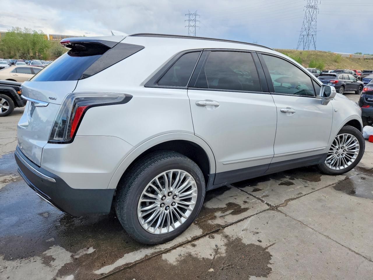 2020 CADILLAC XT5