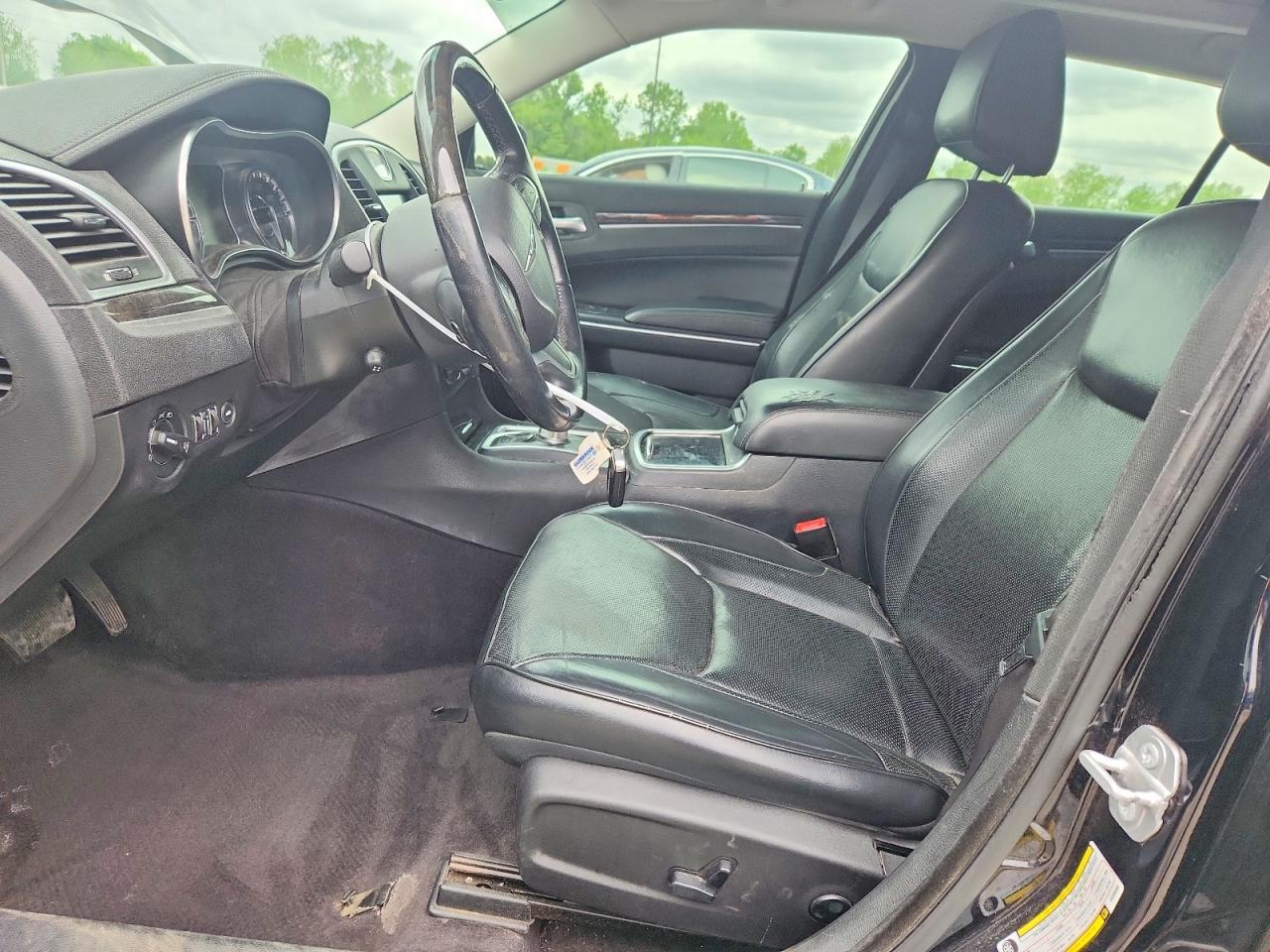 2016 CHRYSLER 300