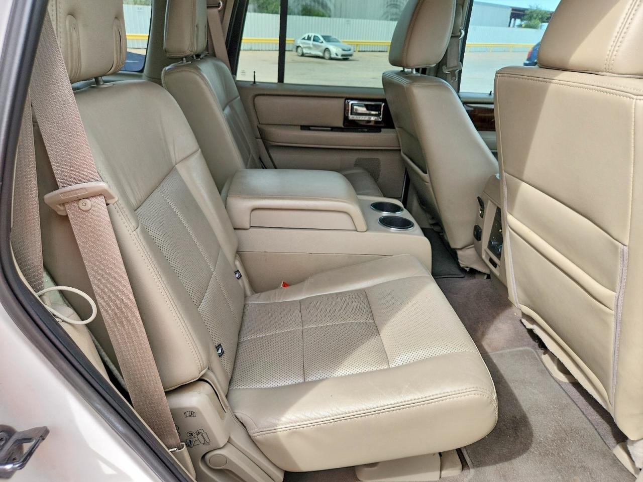 2014 LINCOLN Navigator