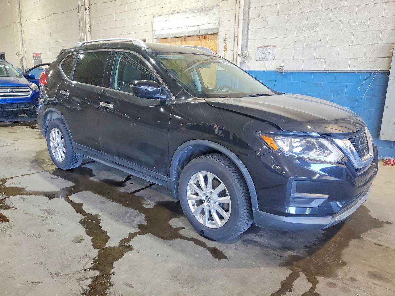 2017 NISSAN ROGUE
