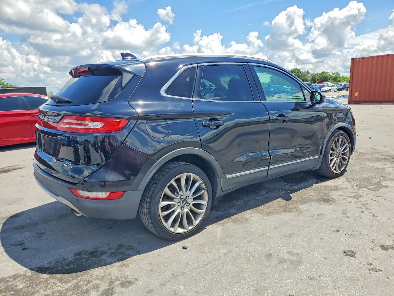 2016 LINCOLN MKC