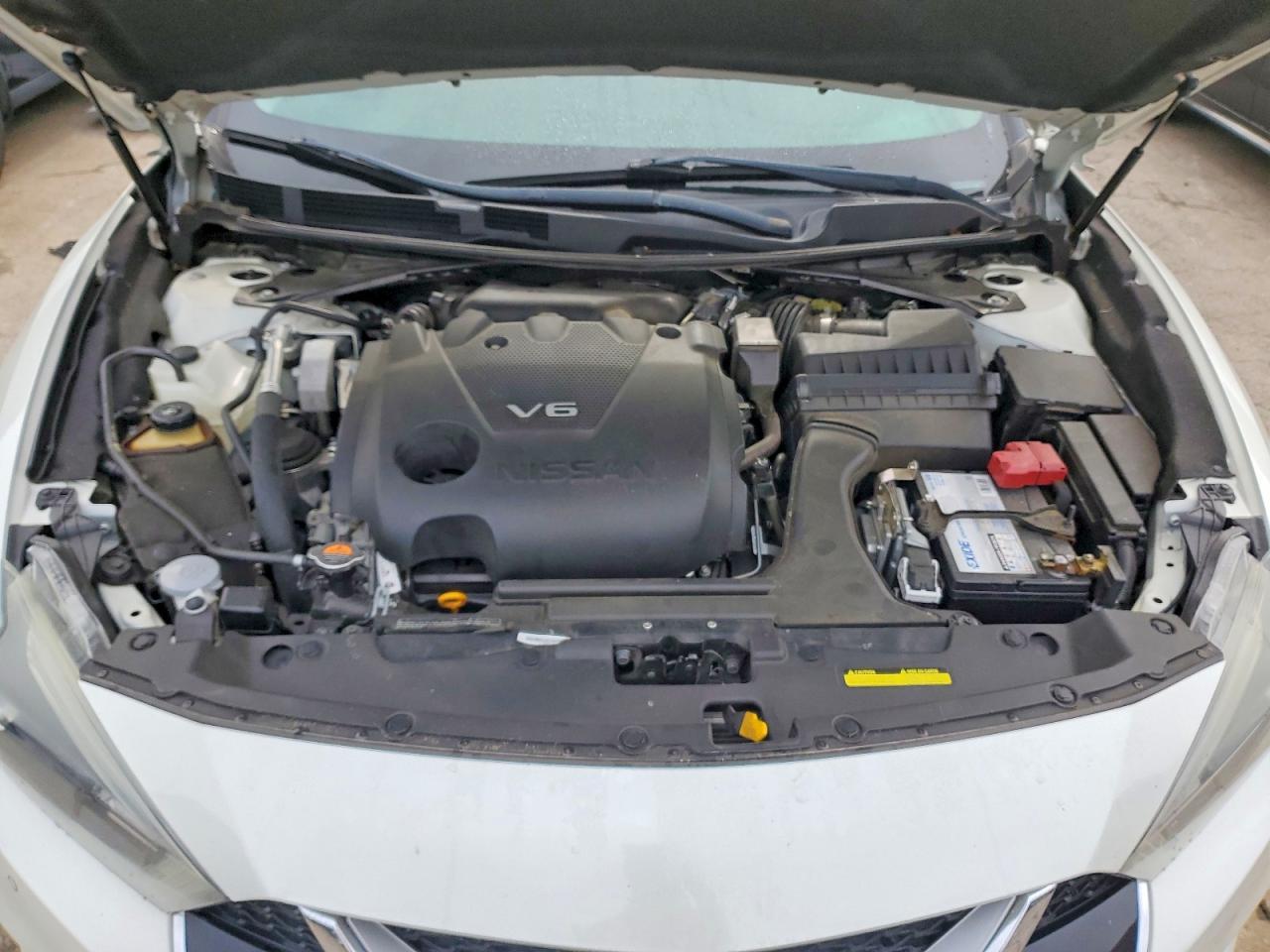 2016 NISSAN Maxima