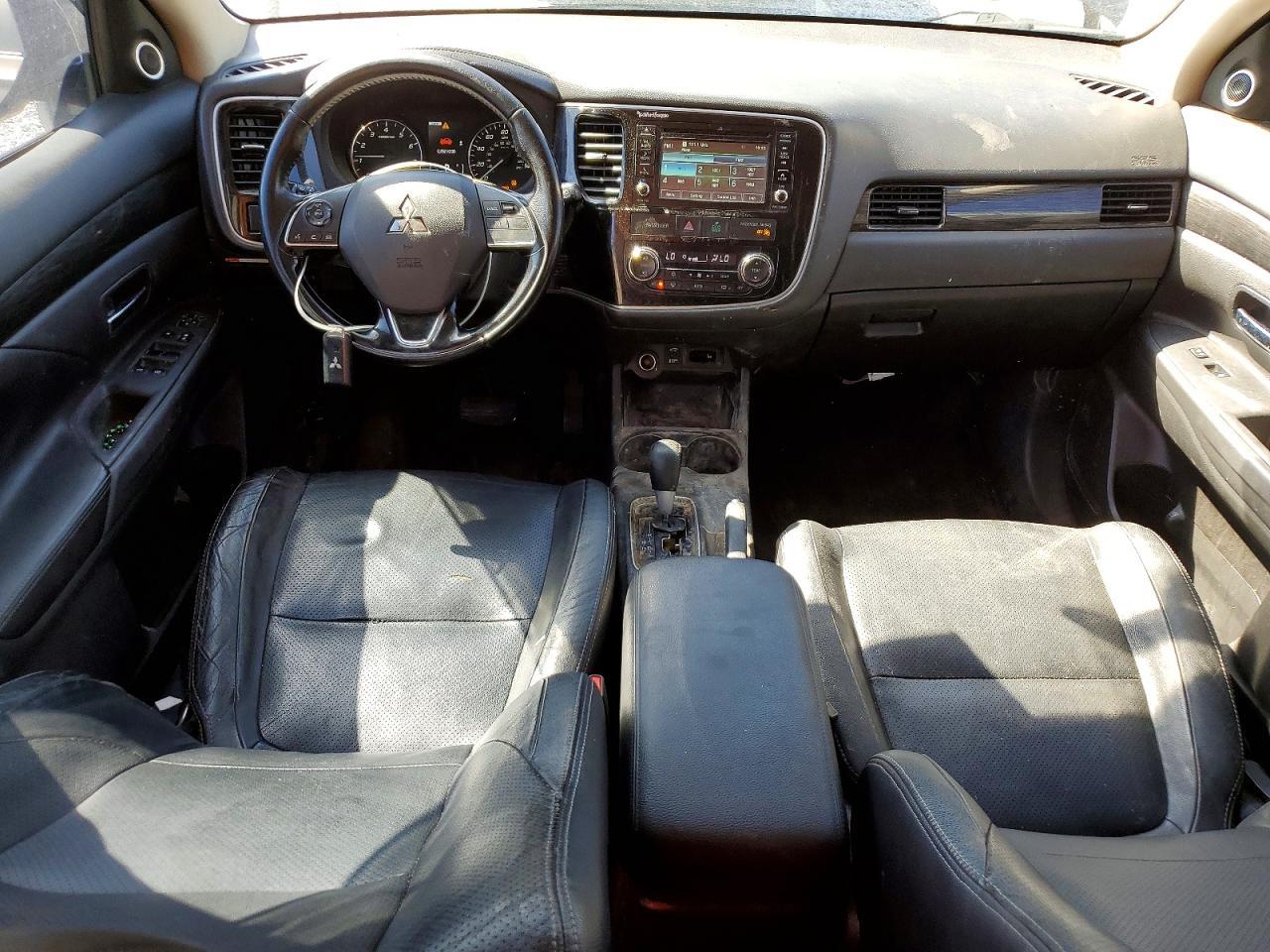 2016 MITSUBISHI outlander