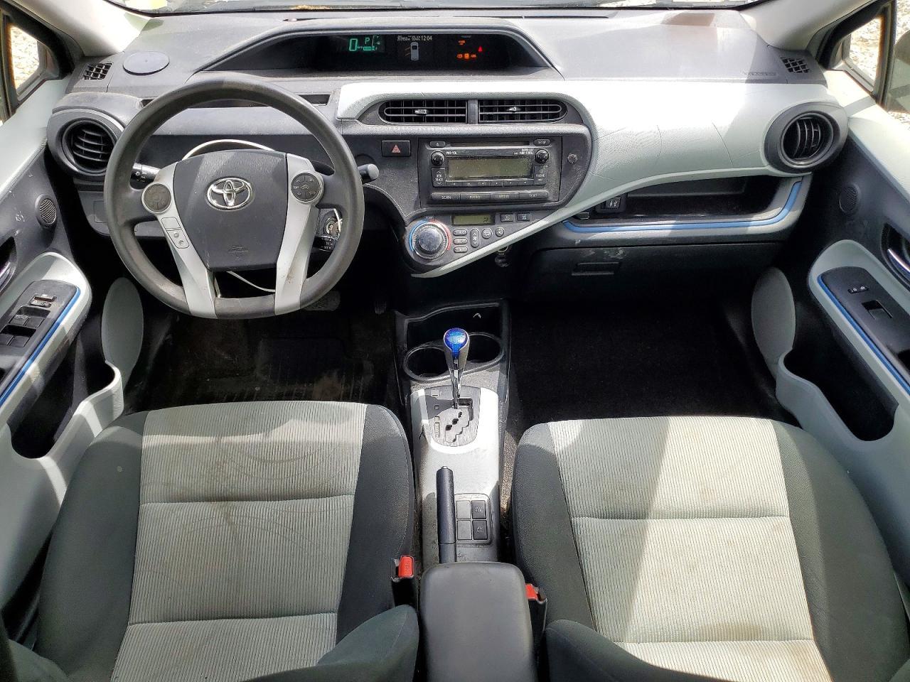 2012 TOYOTA Prius c