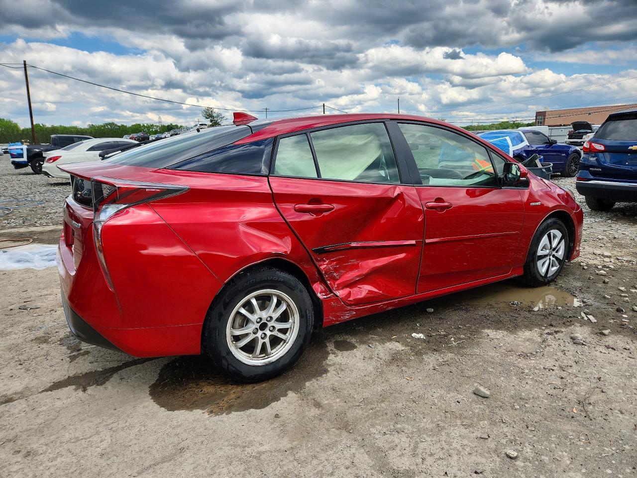 2016 TOYOTA PRIUS