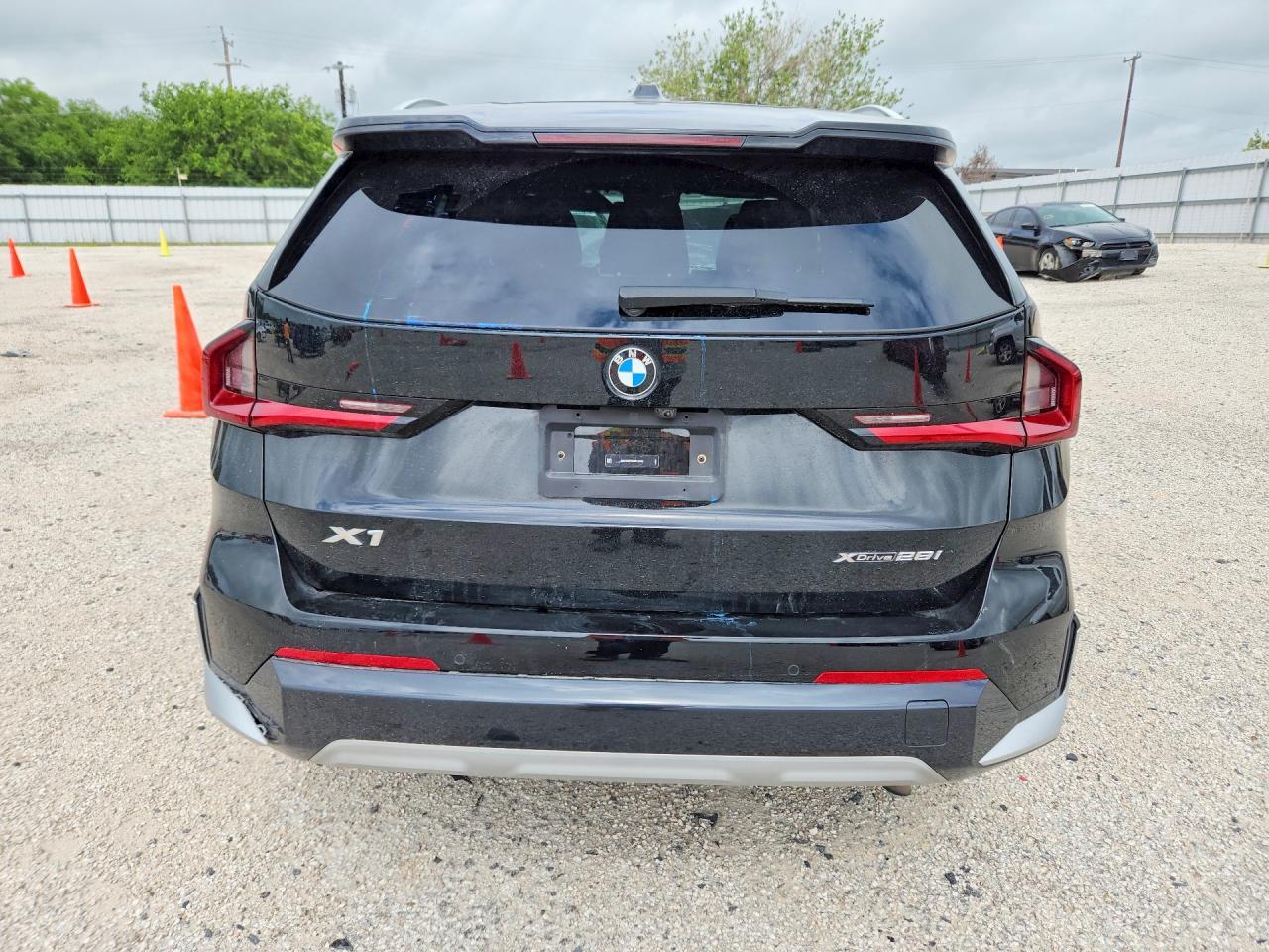 2025 BMW X1