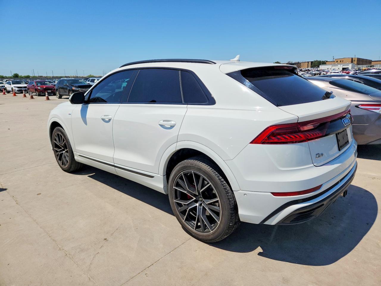 2023 AUDI Q8
