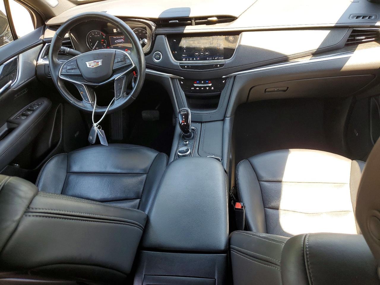 2023 CADILLAC XT5