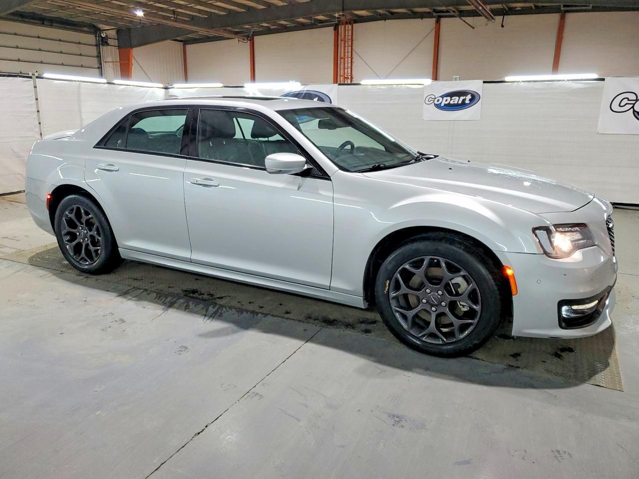 2022 CHRYSLER 300