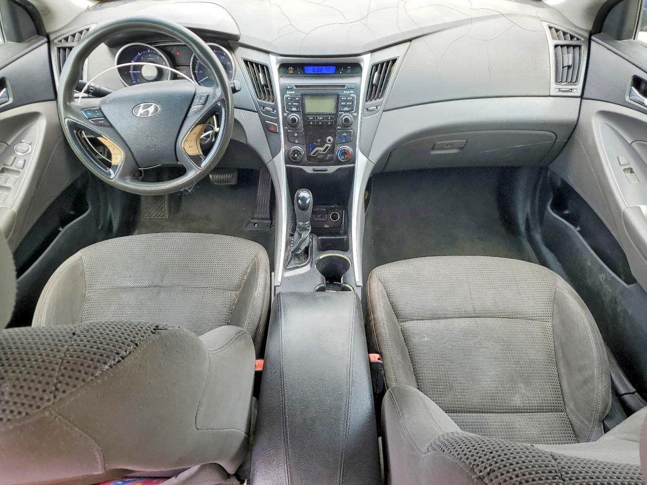 2011 HYUNDAI SONATA