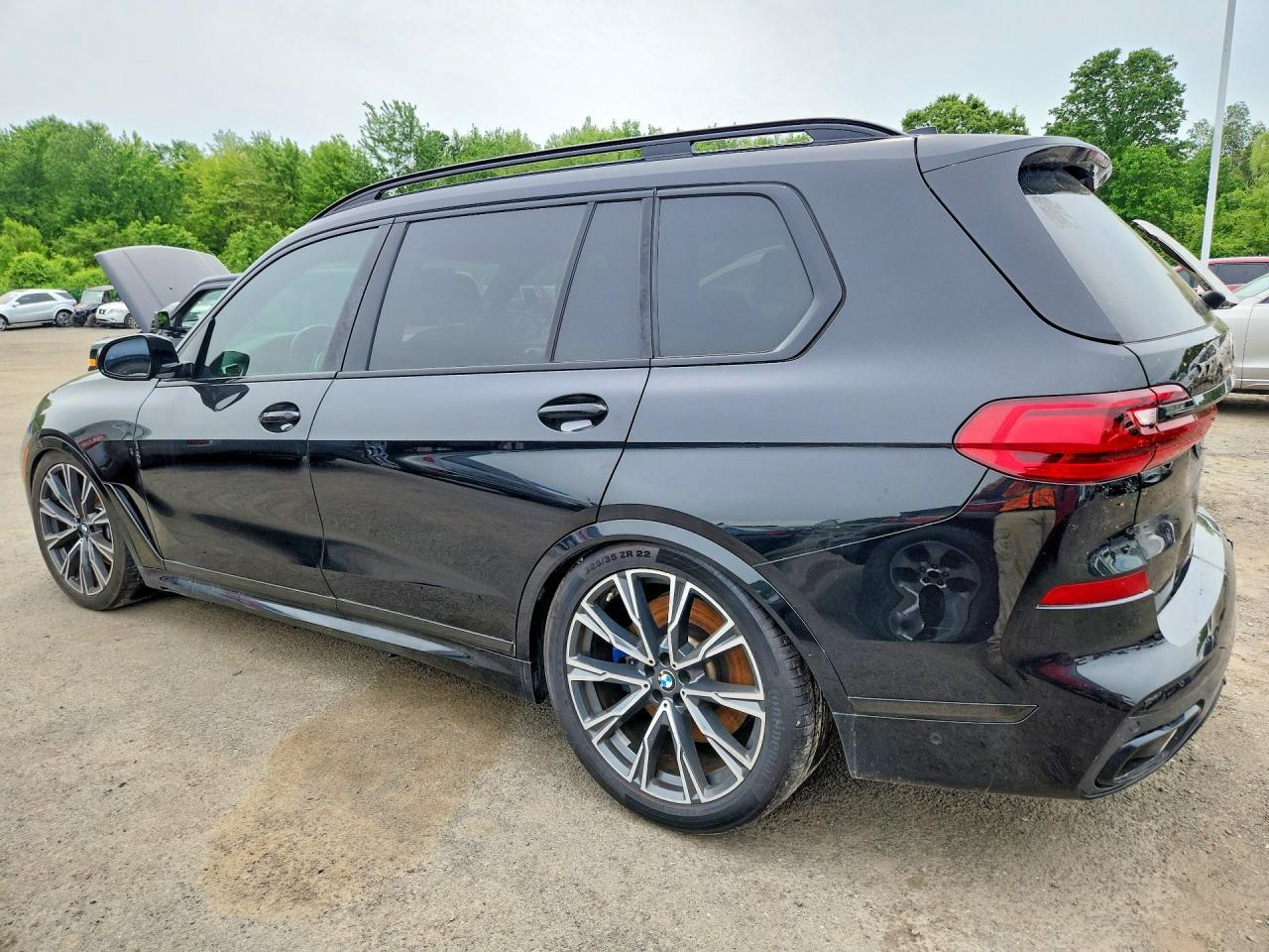 2021 BMW X7