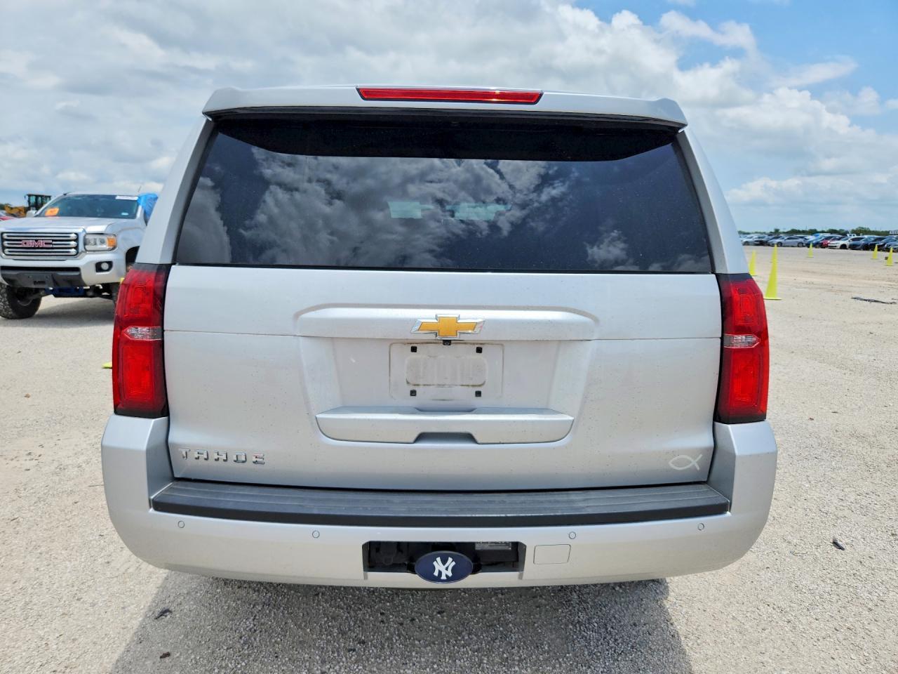 2017 CHEVROLET Tahoe
