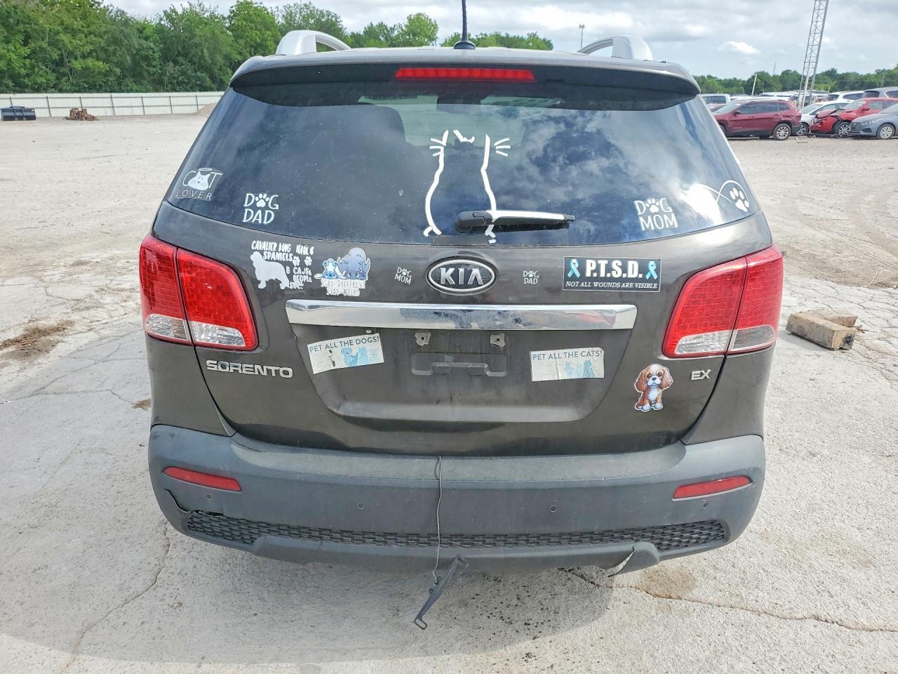 2011 KIA SORENTO