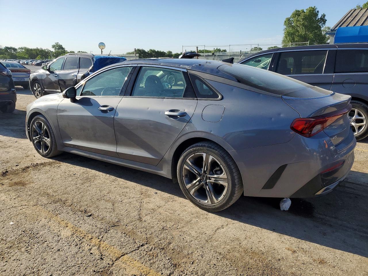 2023 KIA K5