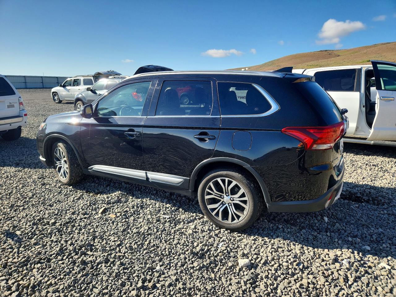 2017 MITSUBISHI outlander