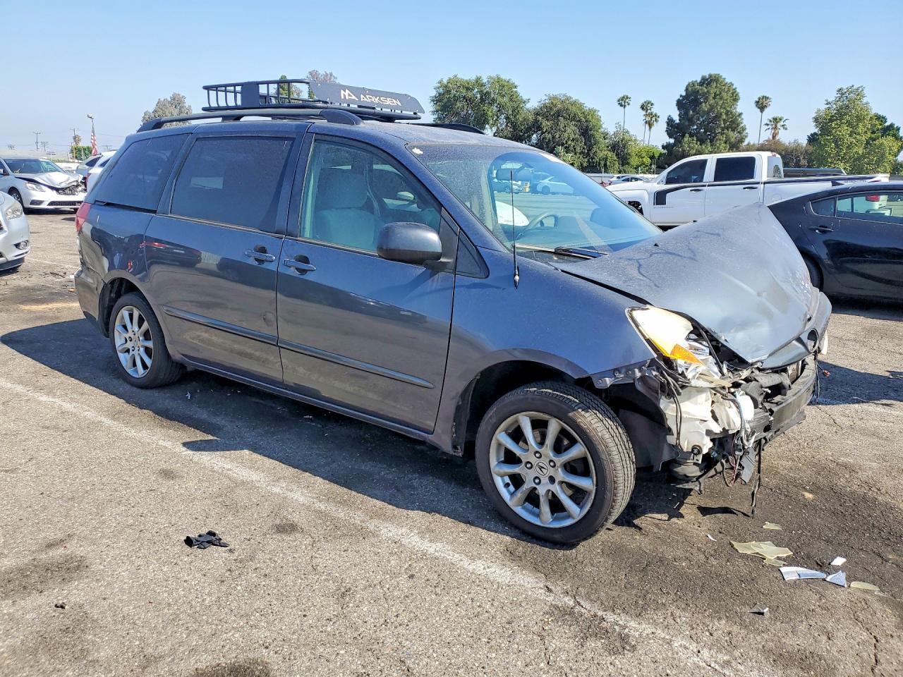 2006 TOYOTA SIENNA