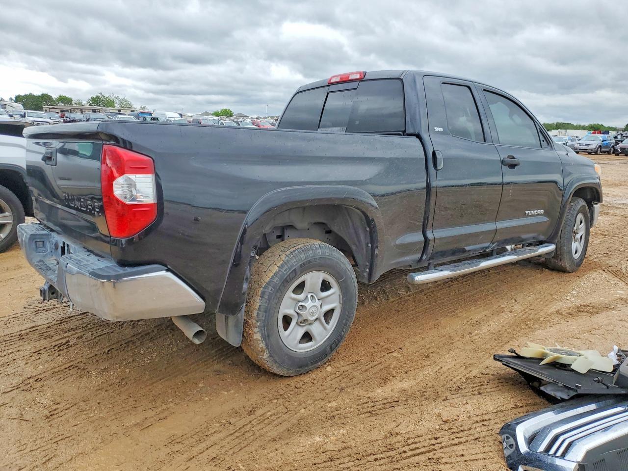 2016 TOYOTA TUNDRA