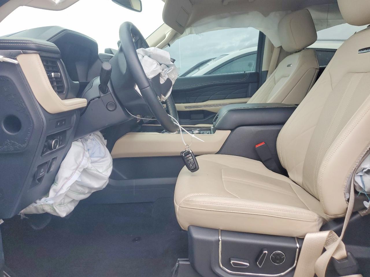 2024 FORD Expedition