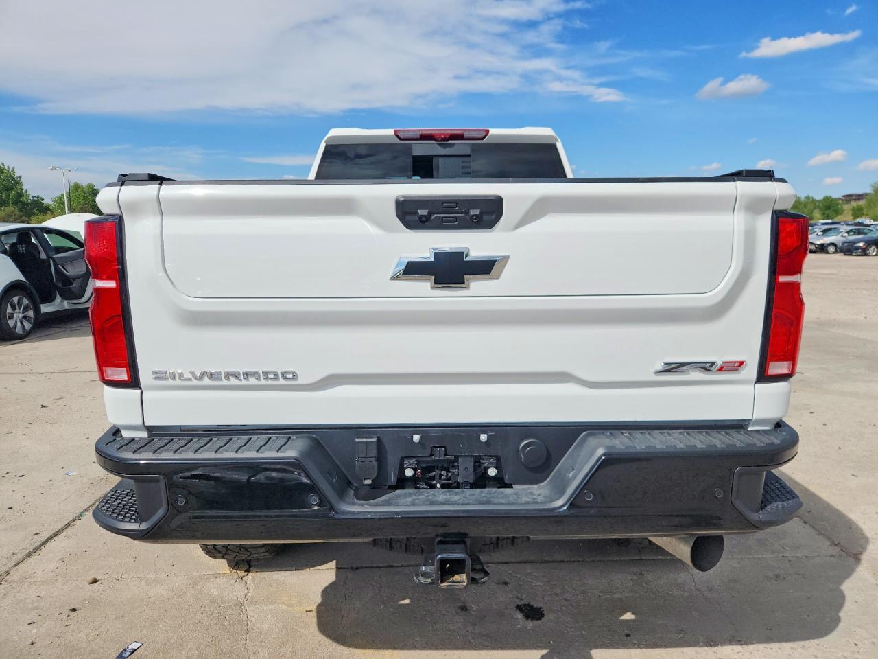 2025 CHEVROLET Silverado