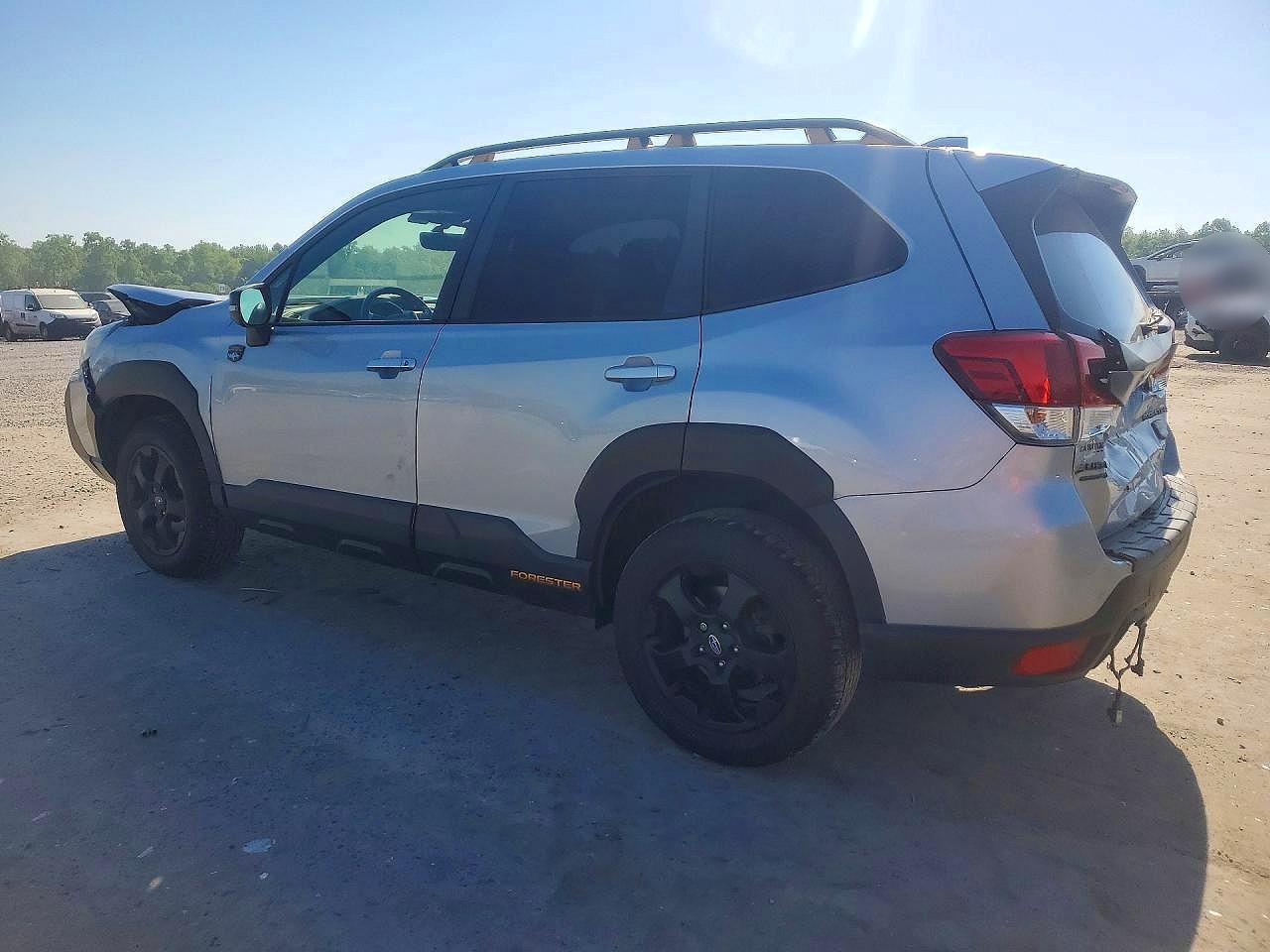 2022 SUBARU FORESTER