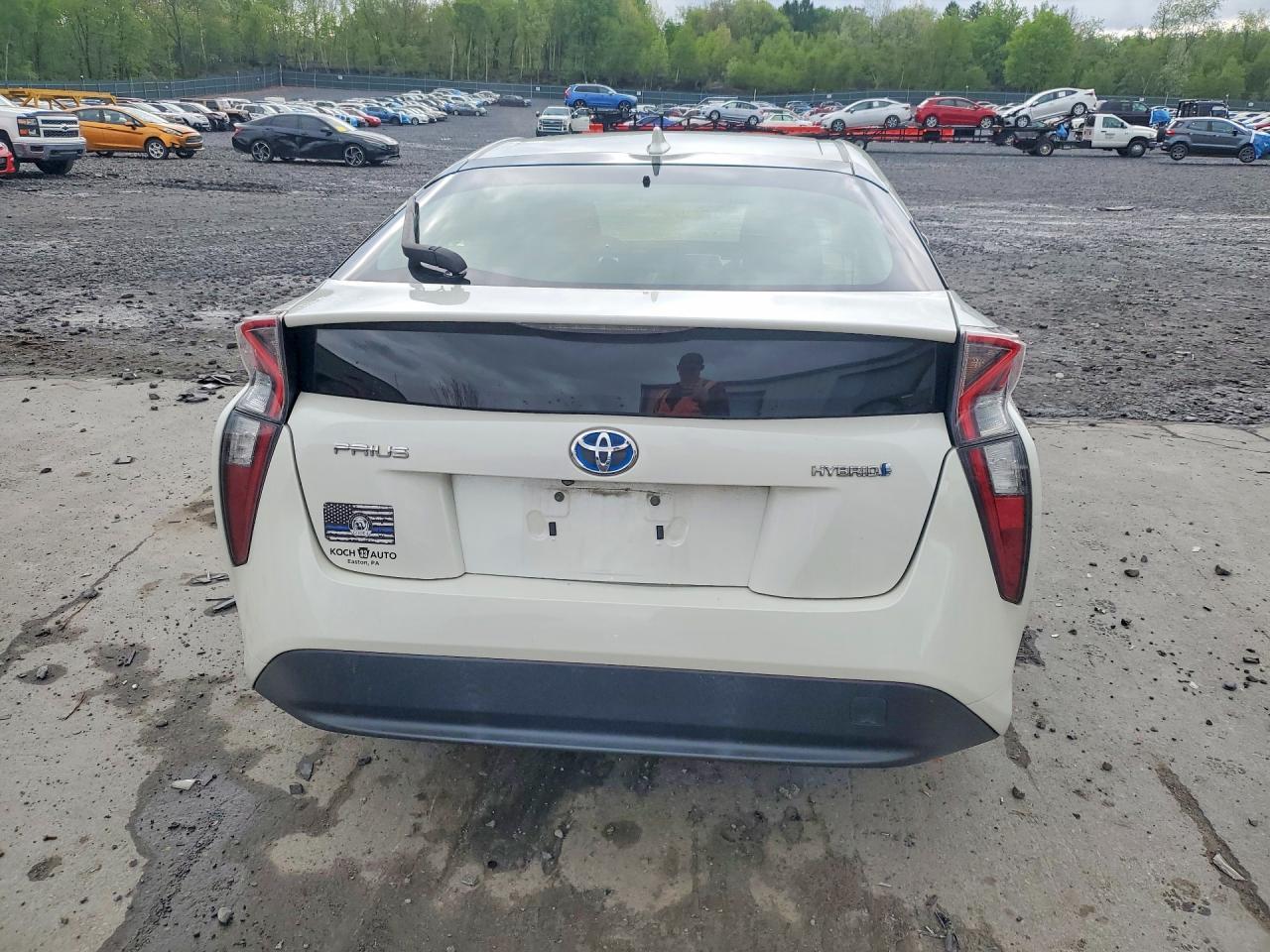 2016 TOYOTA PRIUS