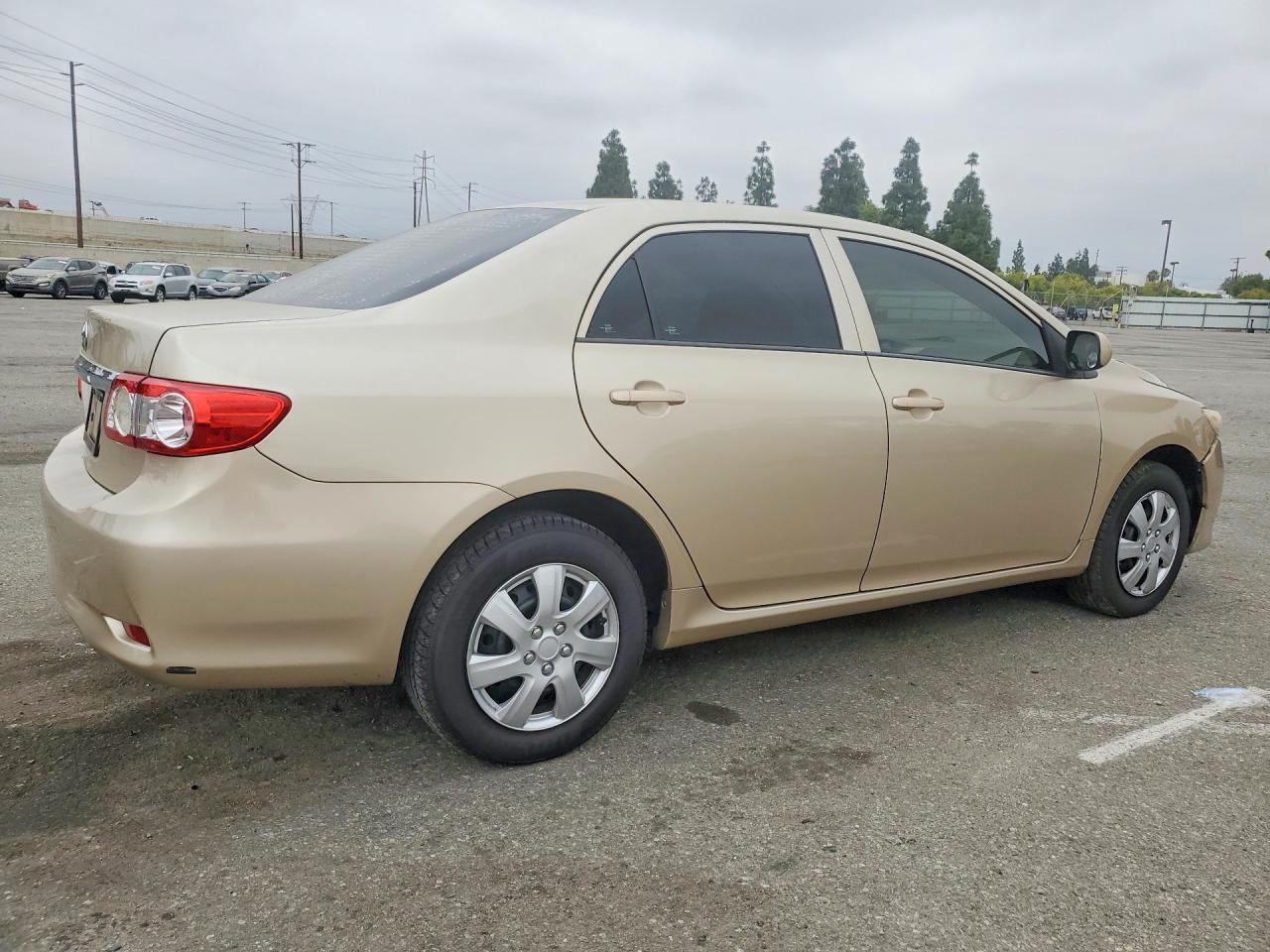 2013 TOYOTA COROLLA
