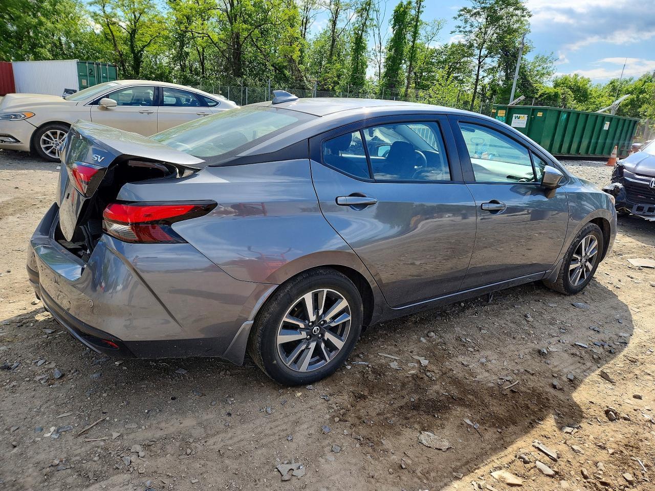 2022 NISSAN VERSA