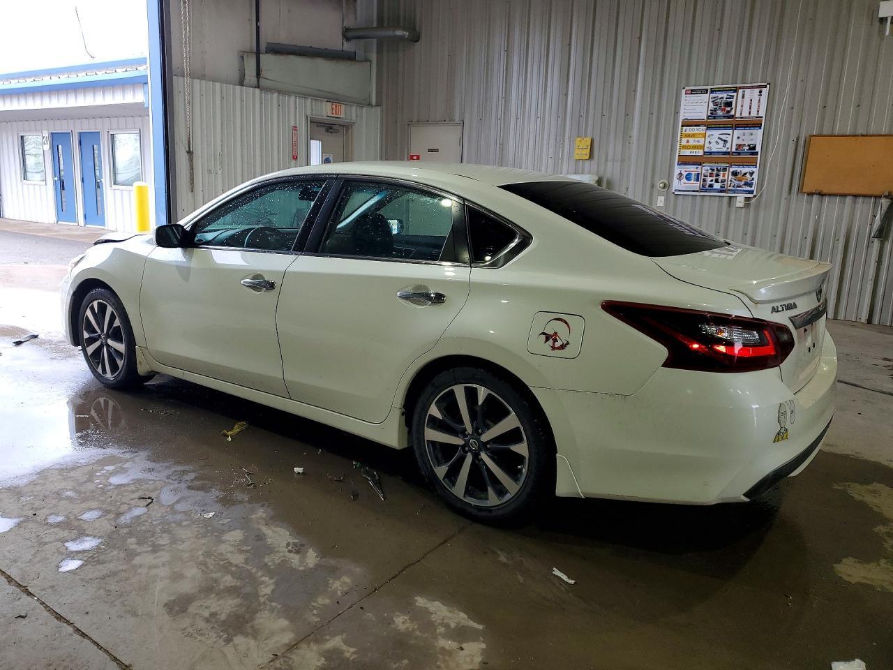 2017 NISSAN ALTIMA