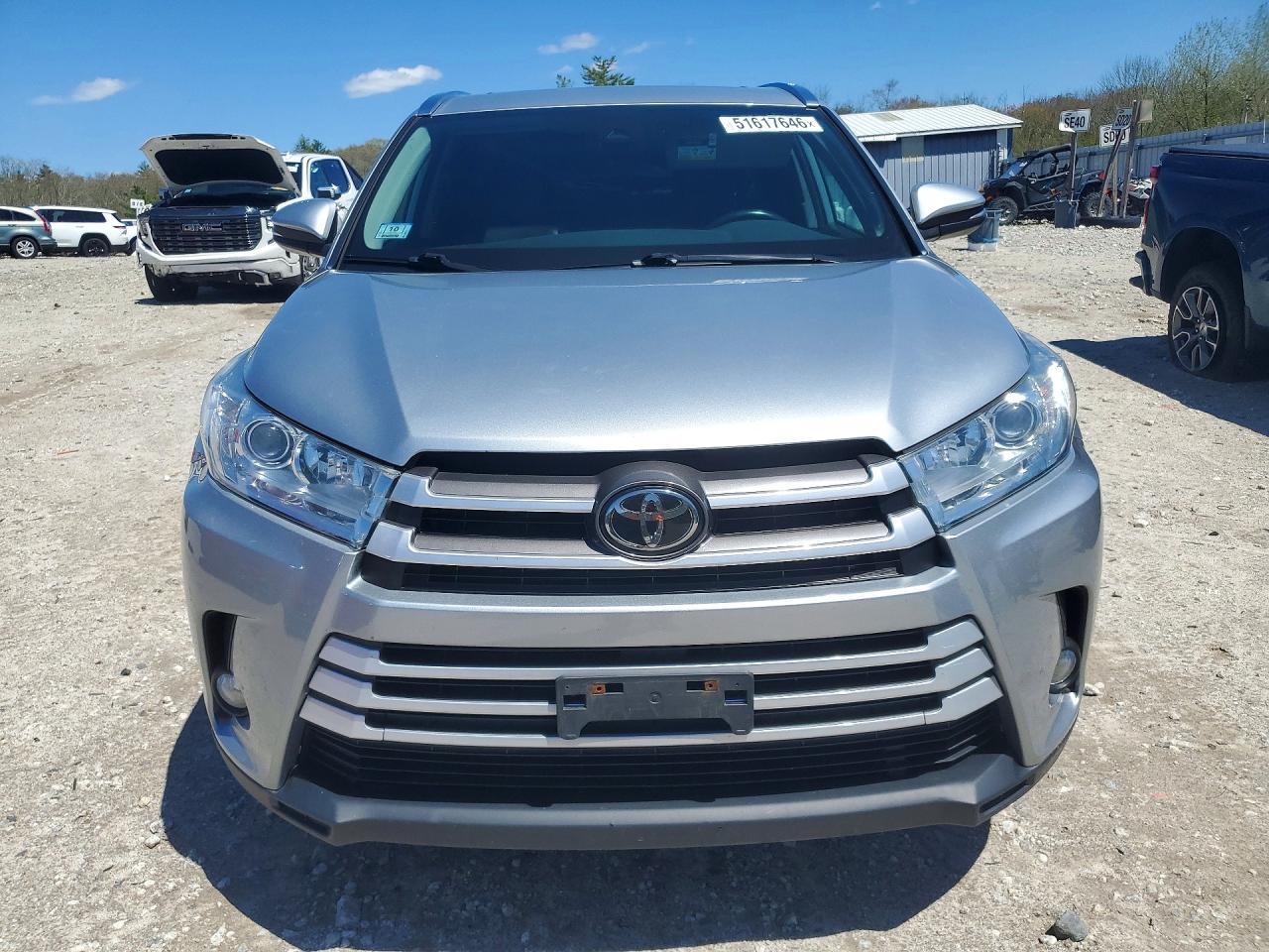 2018 TOYOTA HIGHLANDER