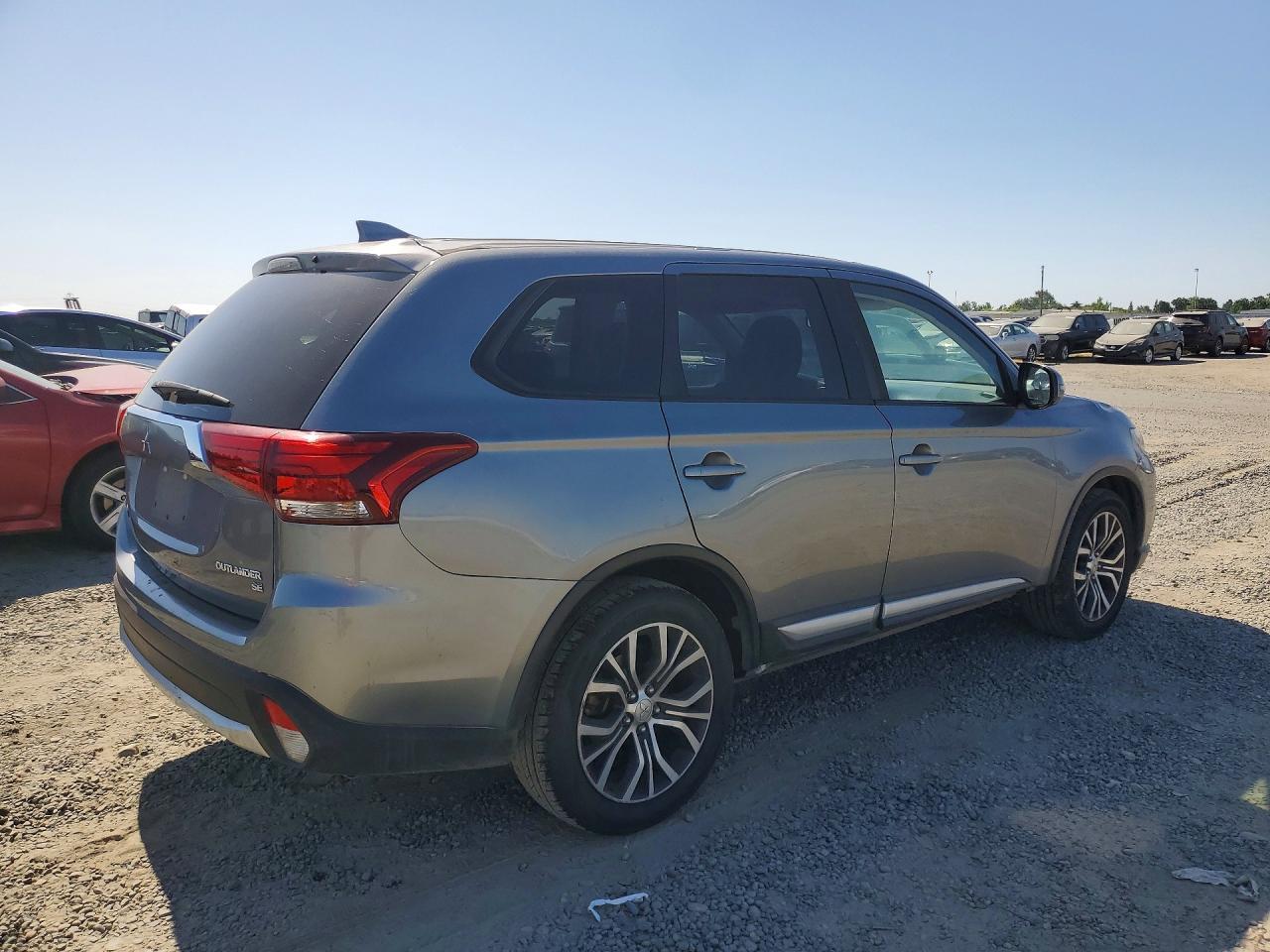 2018 MITSUBISHI outlander