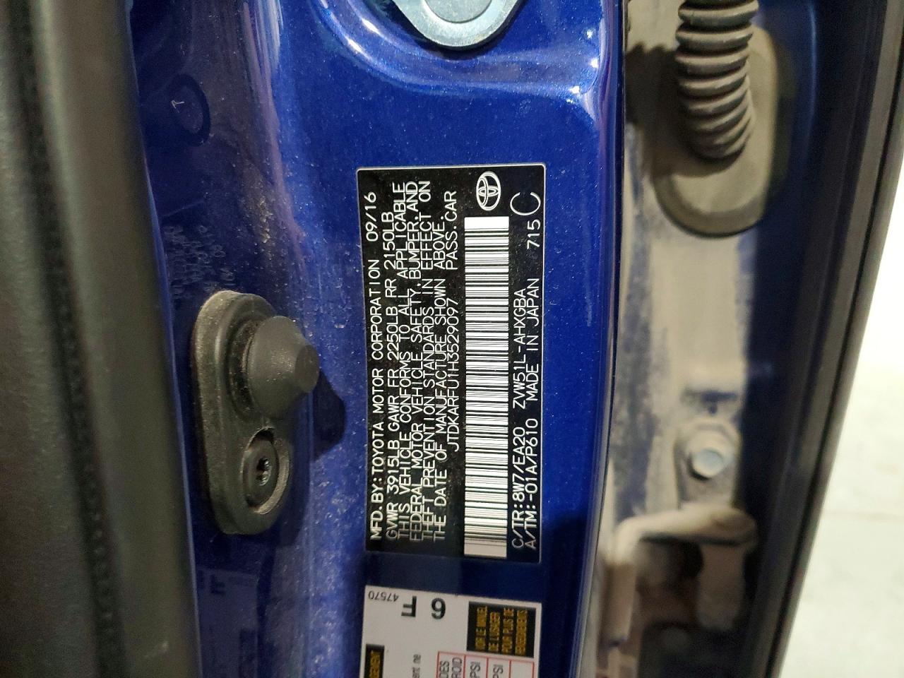 2017 TOYOTA PRIUS