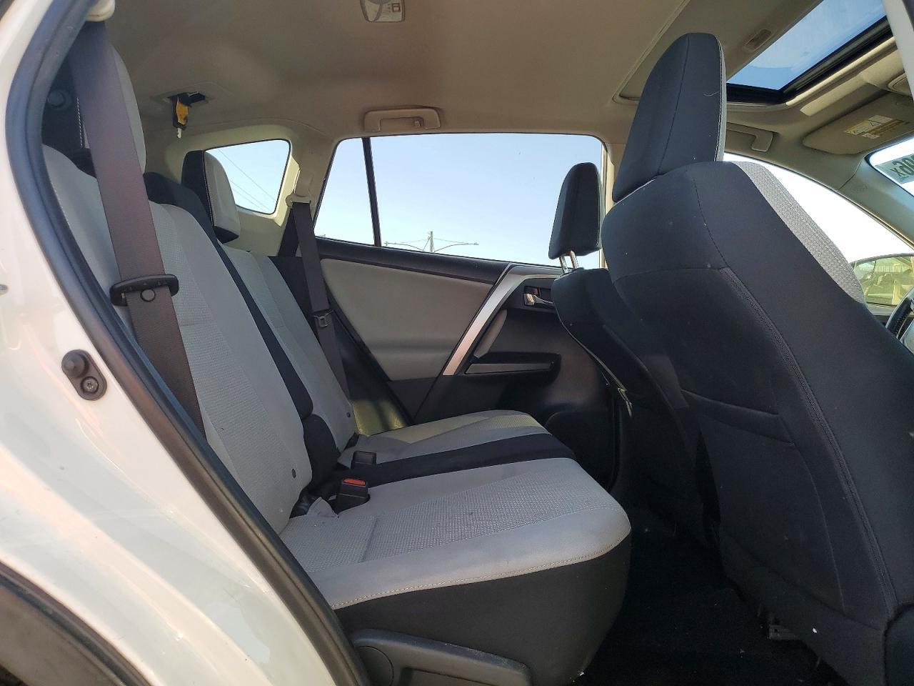 2016 TOYOTA RAV4
