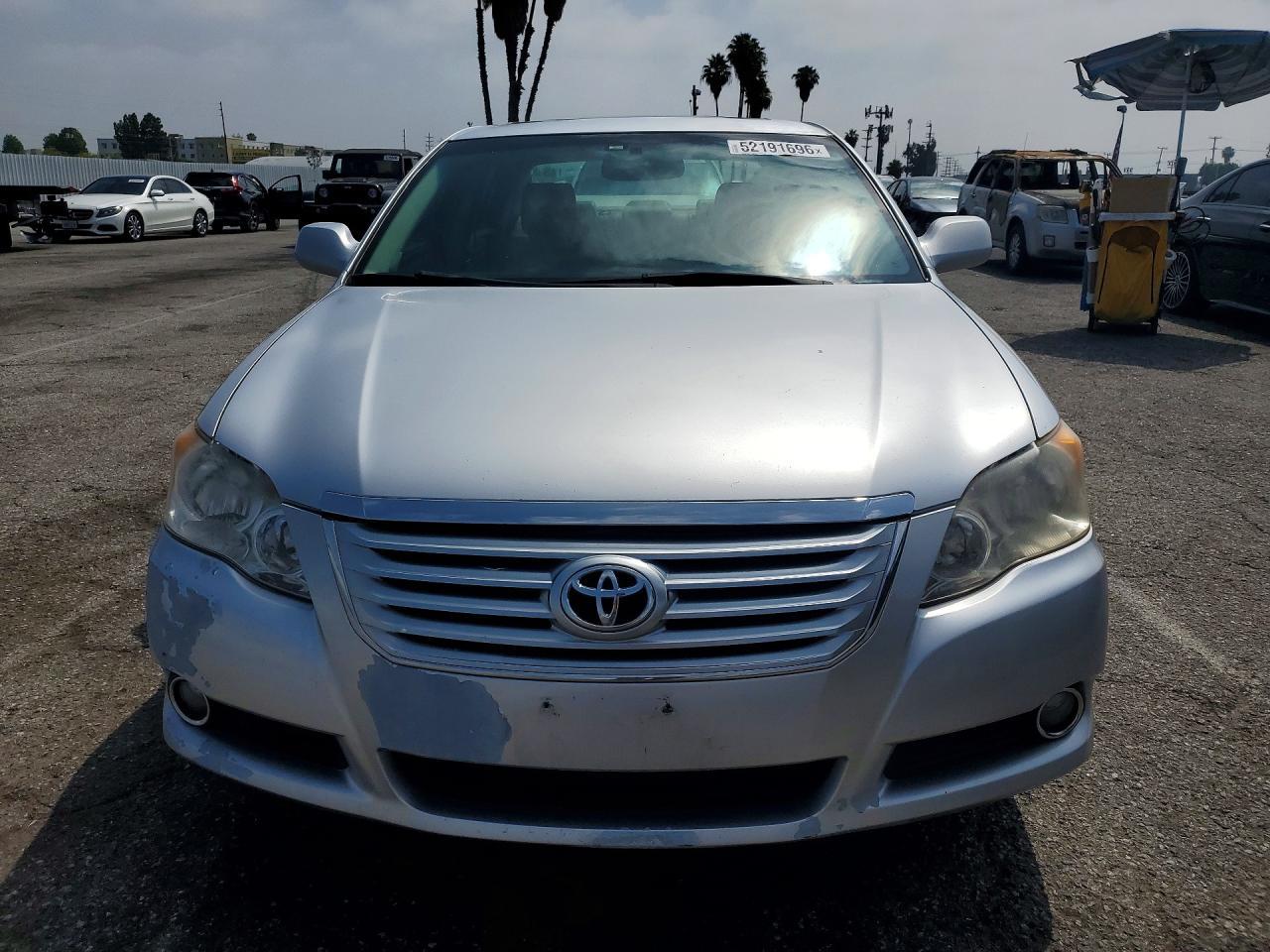 2010 TOYOTA Avalon