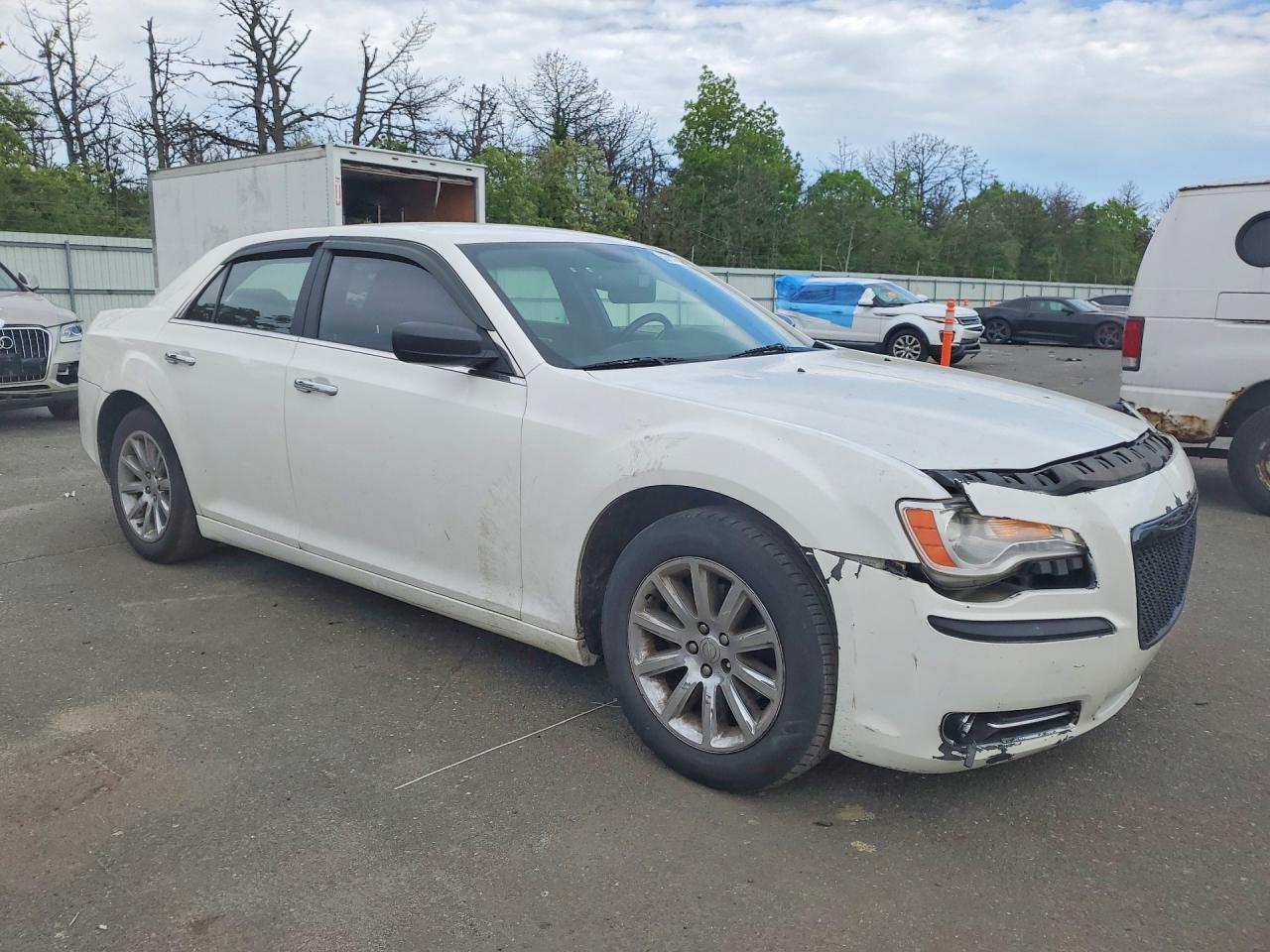 2011 CHRYSLER 300
