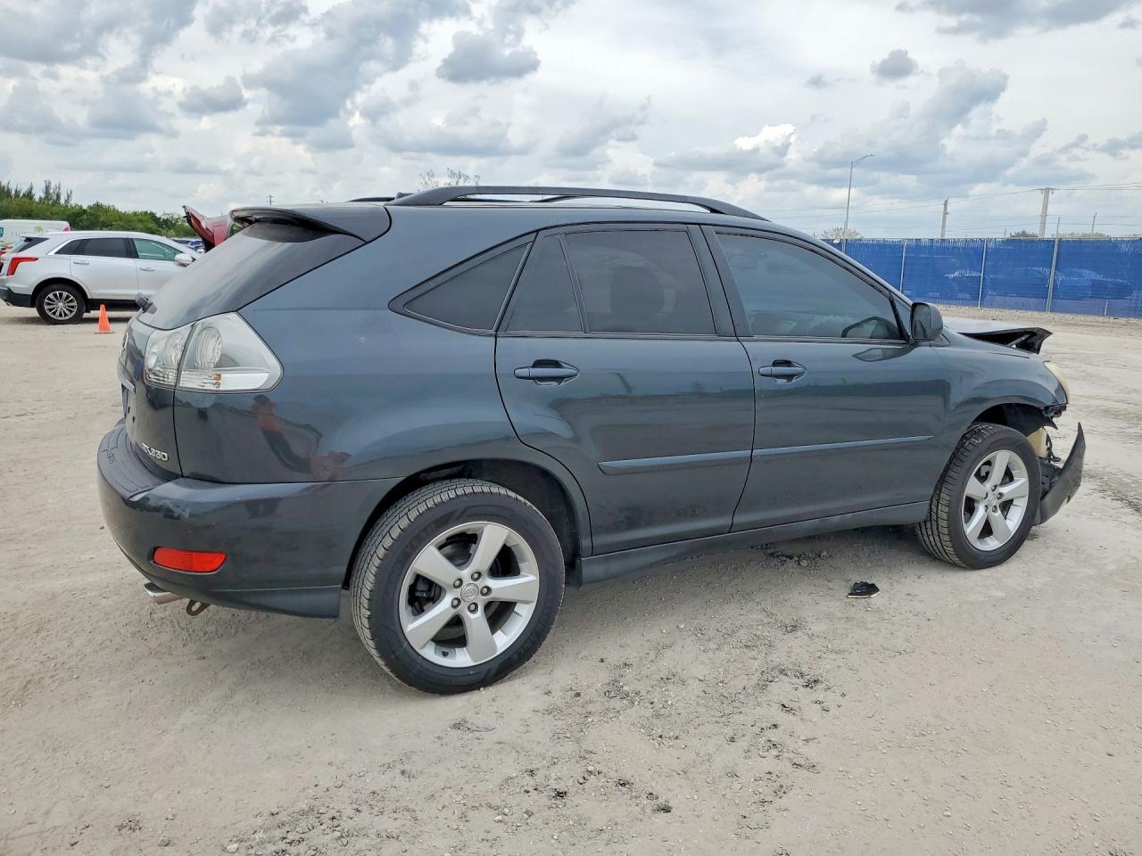 2005 LEXUS Rx 330