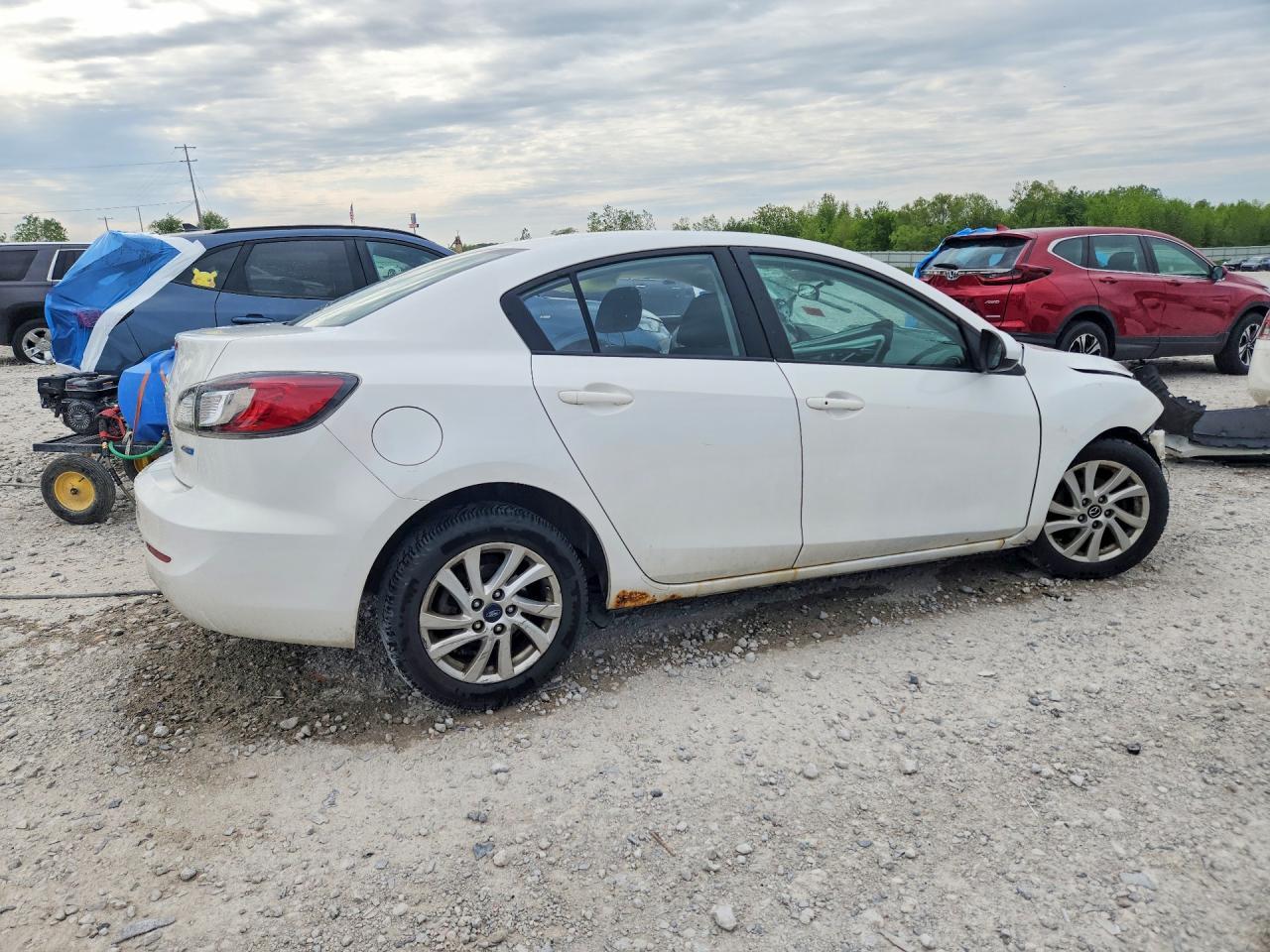2013 MAZDA 3